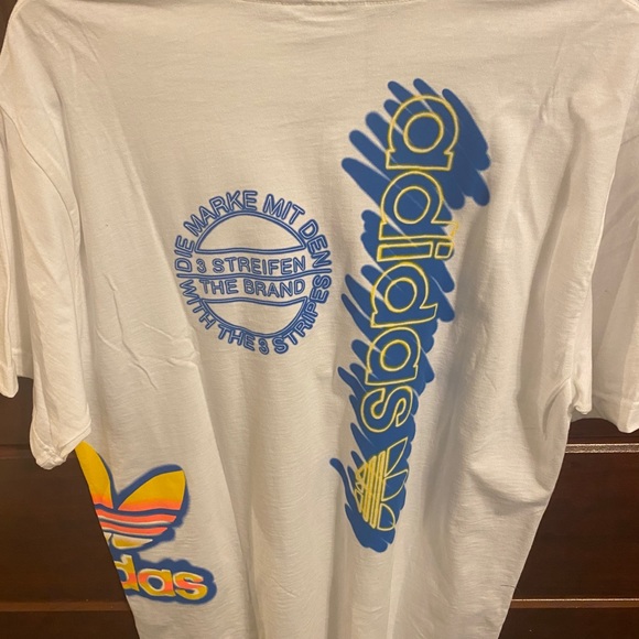 🎉Host Pick Adidas Logo Tee - Picture 2 of 6